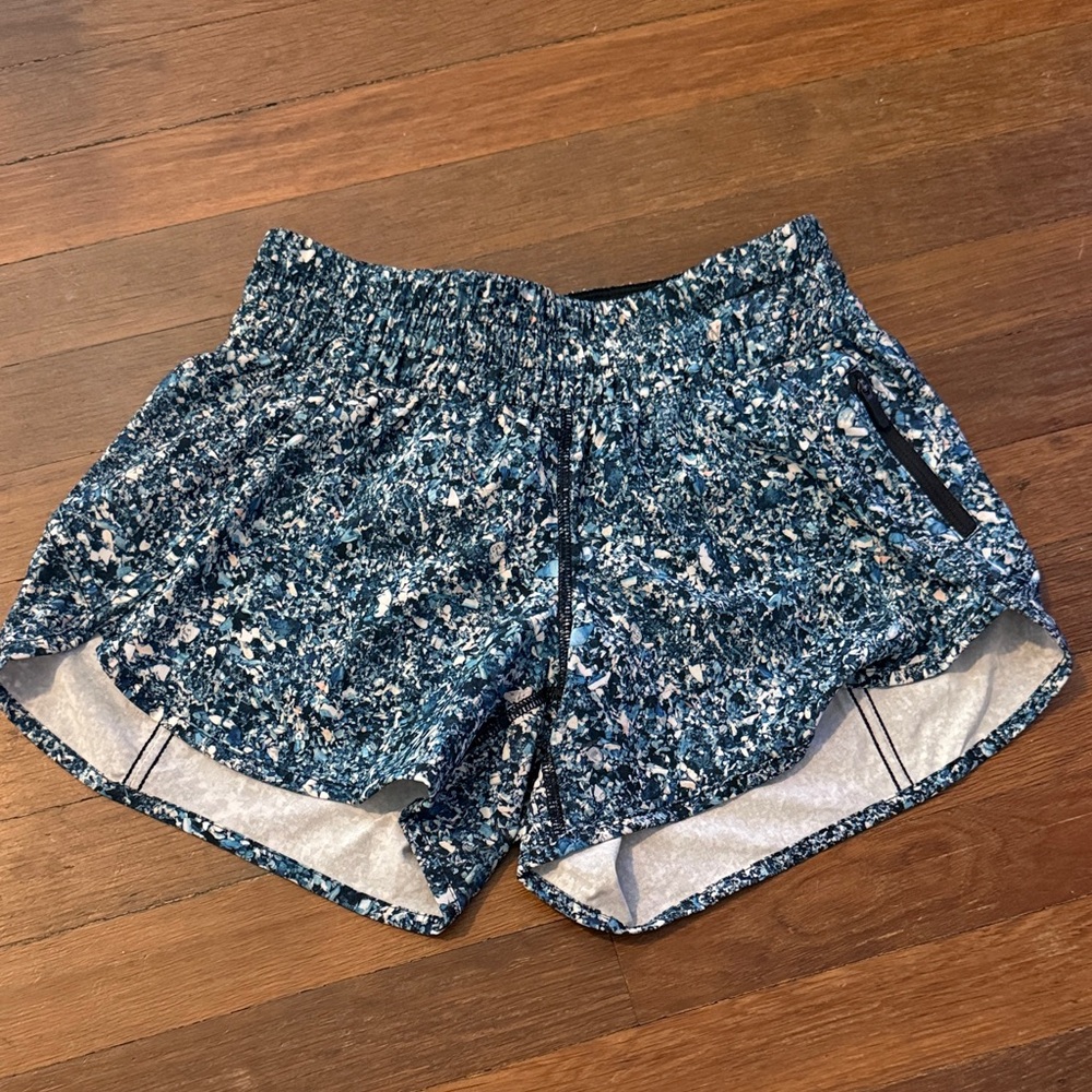 lululemon athletica Tracker Short Seawheeze